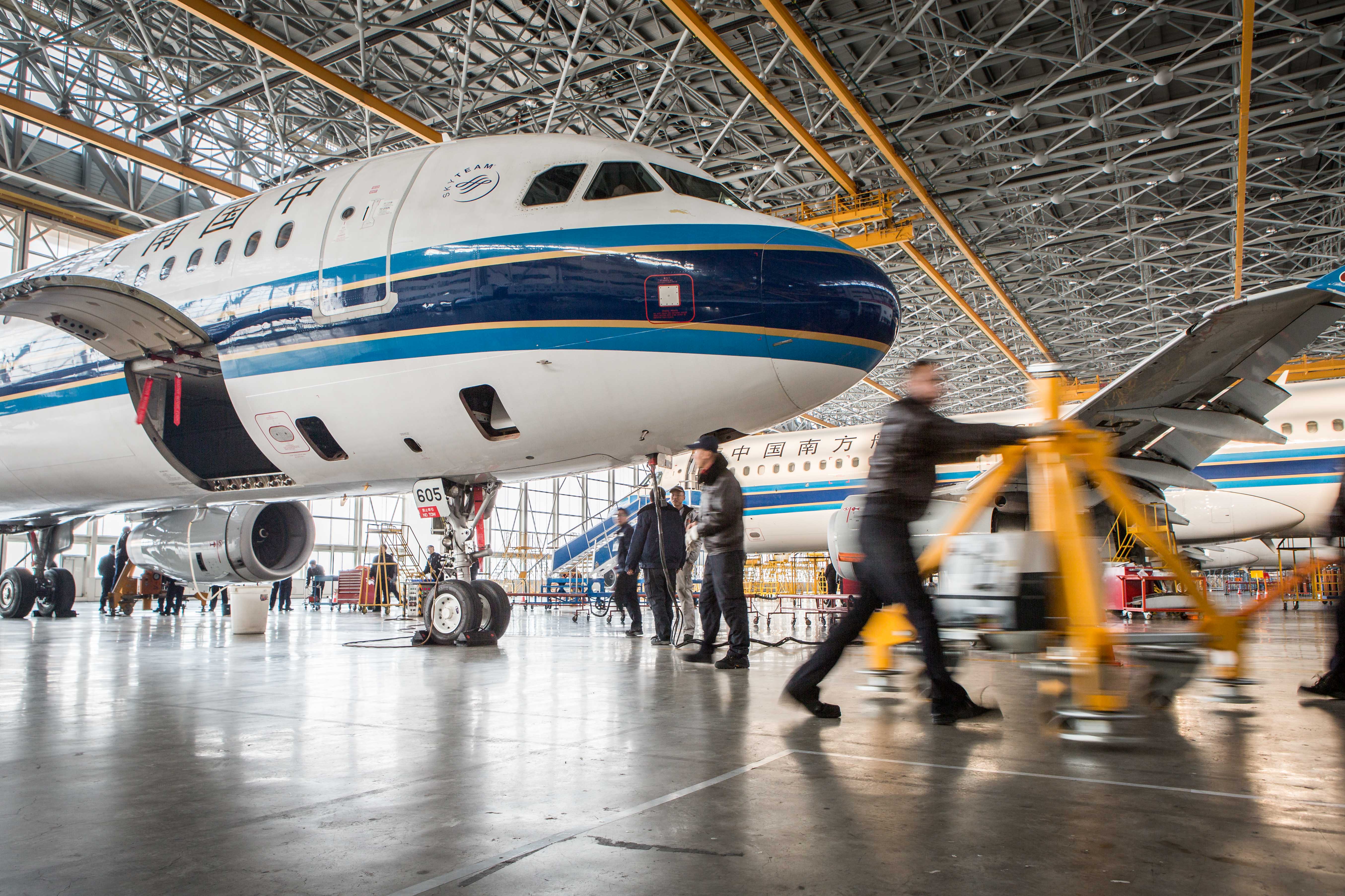 機(jī)場航空專用400HZ中頻電源